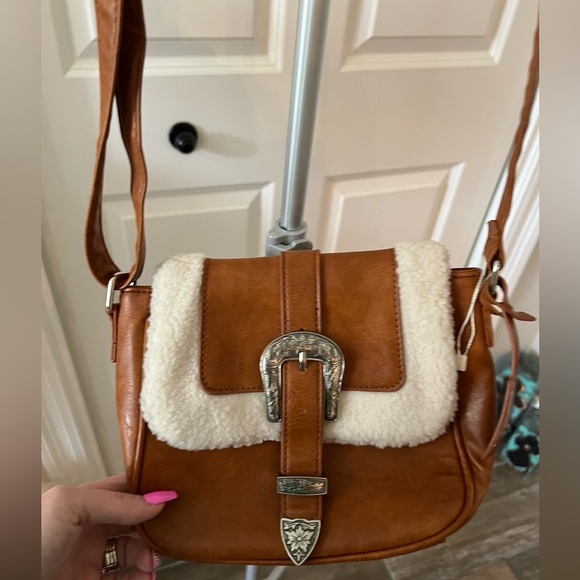 Mudd Handbags - Mudd Tan Crossbody Bag with Cream Accent